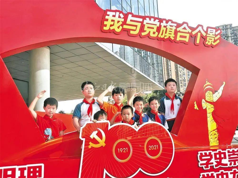 探索买联想拯救者还是暗影精灵呢,解决你的疑问